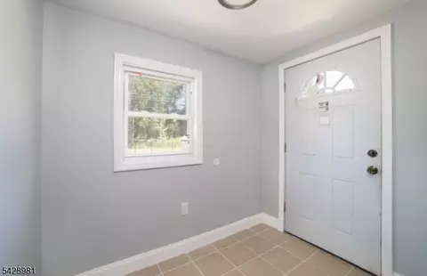 Entry Way - 372-374 E Blackwell St, Dover, NJ 07801 photo 4 of 7
