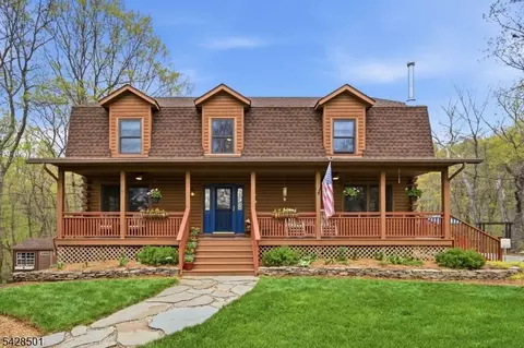 127 Jacobs Rd, Newfoundland, NJ 07435