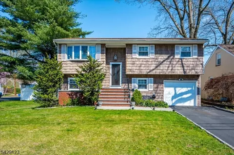 71 Crosby Ave, Edison, NJ 08817