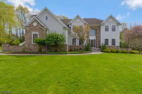 6 Perin Pl, Roxbury Twp, NJ 07876