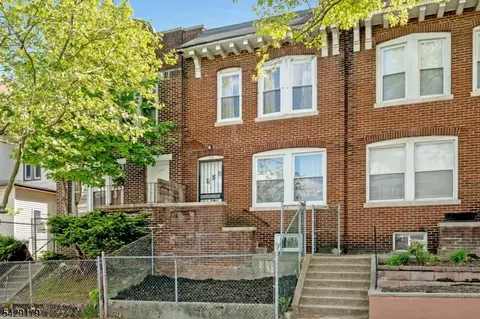 179 William St, East Orange, NJ 07017