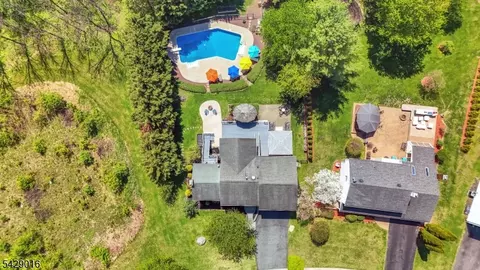 942 Liberty St, Belvidere, NJ 07823