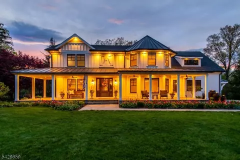 17 Masar Rd, Boonton, NJ 07005