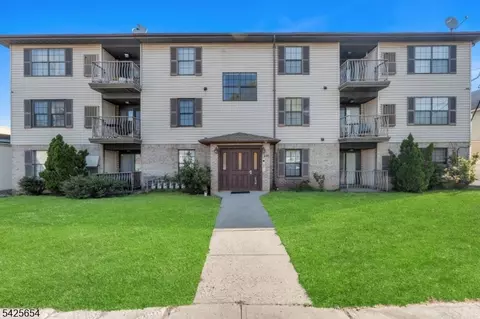 535-541 Bayway Ave #2B, Elizabeth, NJ 07202
