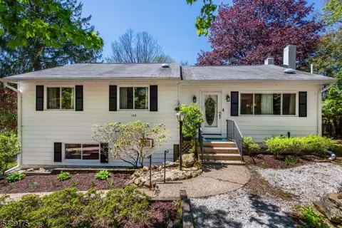 149 Park Ave, Randolph, NJ 07869