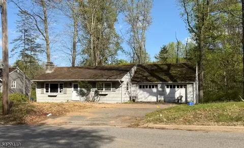 189 Center Grove Rd, Randolph, NJ 07869