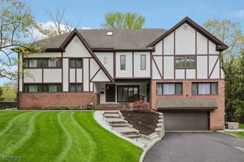 536 Illingworth Ave, Englewood, NJ 07631