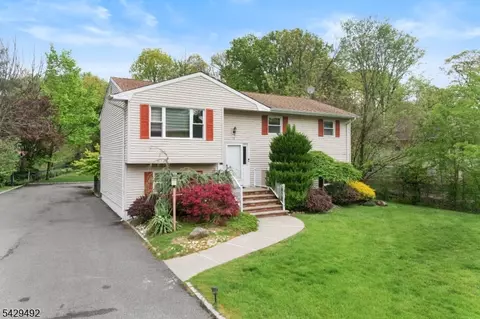 13 Fishel Rd, Edison, NJ 08820
