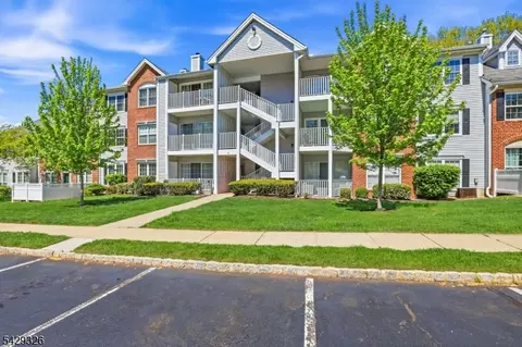 808 Breckenridge Dr, Branchburg, NJ 08876