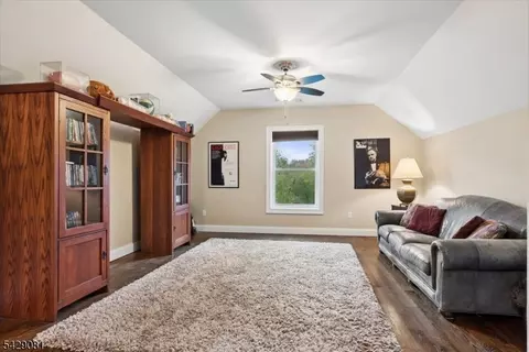 8 Forest Dr, Mendham, NJ 07945 photo 30