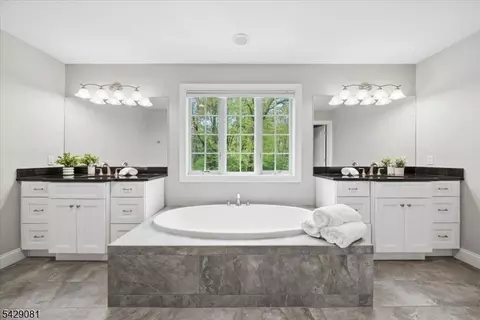 8 Forest Dr, Mendham, NJ 07945 photo 24