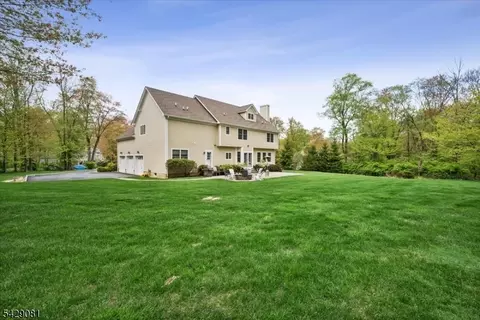 8 Forest Dr, Mendham, NJ 07945 photo 38
