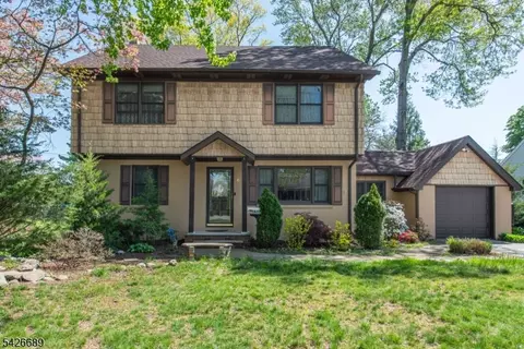 63 Duncan Ave, Pequannock Twp, NJ 07440