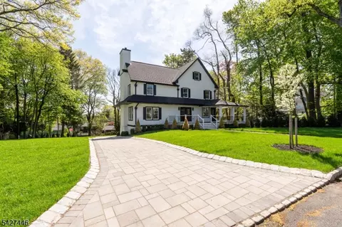 517 Park St, Montclair, NJ 07043