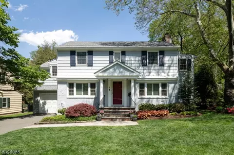 6 Hillside Ave, Madison, NJ 07940