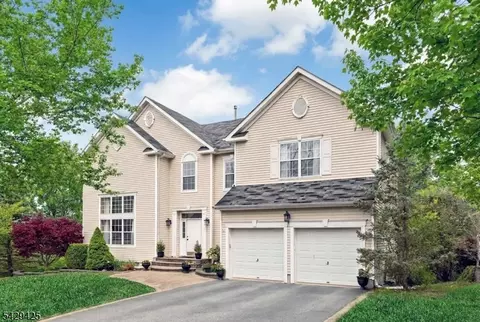 432 Rock Ridge Rd, Lake Hopatcong, NJ 07849