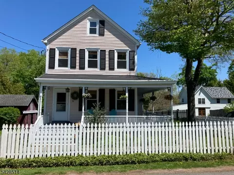 16 William St, Whitehouse Station, NJ 08889