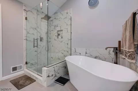 Bath - 115 Constitution Way, Basking Ridge, NJ 07920 photo 5 of 5