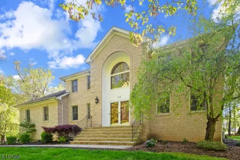 26 Woodshire Ter, Towaco, NJ 07082