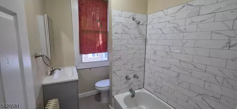 120 Sunset Ave, Newark, NJ 07106