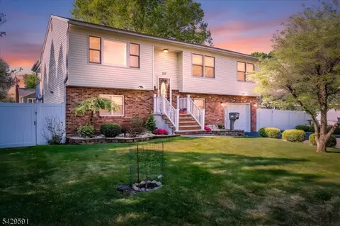 127 Warren St, South Plainfield, NJ 07080