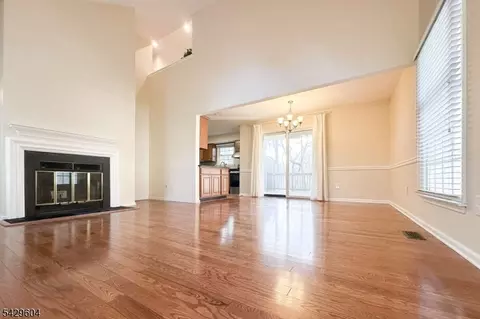 170 Smithfield Ct, Basking Ridge, NJ 07920 photo 4