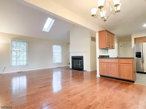 170 Smithfield Ct, Basking Ridge, NJ 07920 photo 5