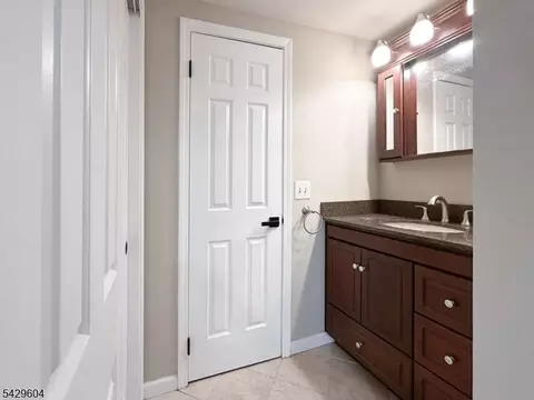 170 Smithfield Ct, Basking Ridge, NJ 07920 photo 12