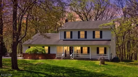 63 Skyline Dr, Sparta, NJ 07871