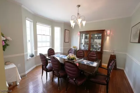 10 Queens Ln, Wayne, NJ 07470 photo 23