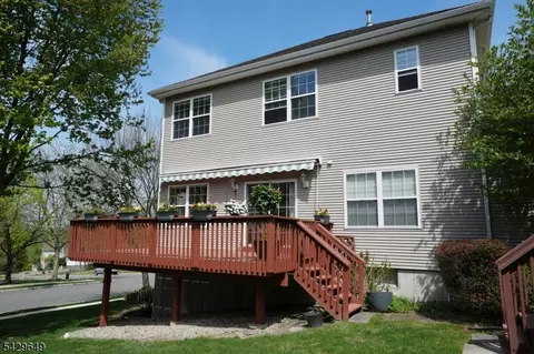 10 Queens Ln, Wayne, NJ 07470 photo 25