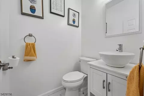6 Diane Ct, Wayne, NJ 07470 photo 22