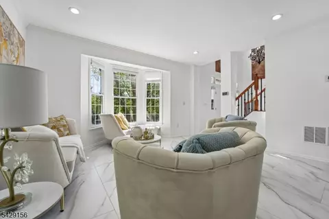 Other - 6 Diane Ct, Wayne, NJ 07470 photo 2 of 8