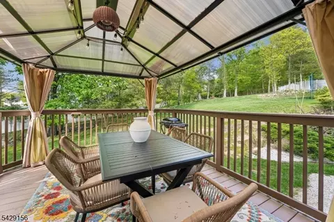 6 Diane Ct, Wayne, NJ 07470 photo 35