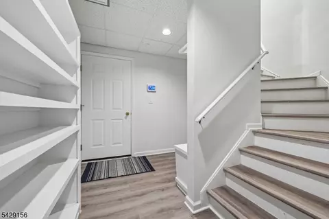 Entry Way - 6 Diane Ct, Wayne, NJ 07470 photo 7 of 7