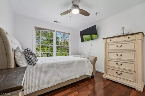 Bedroom - 6 Diane Ct, Wayne, NJ 07470 photo 8 of 8