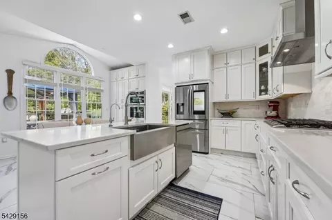 6 Diane Ct, Wayne, NJ 07470 photo 11