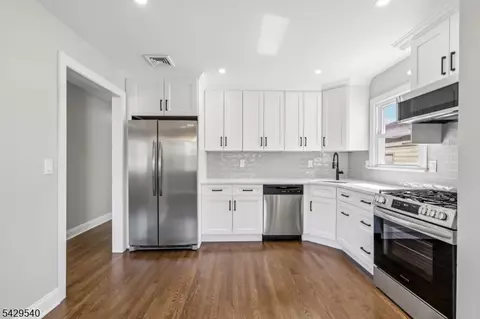 480-482 Boyden Ave, Maplewood, NJ 07040