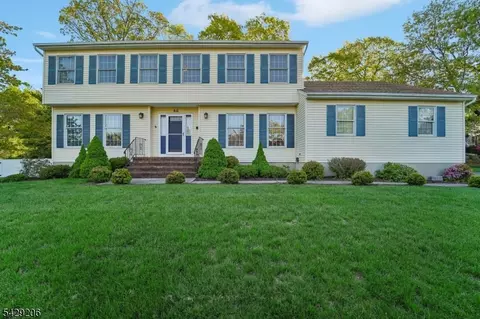 86 Timberline Dr, Wayne, NJ 07470