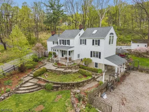499 Shire Rd, Milford, NJ 08848