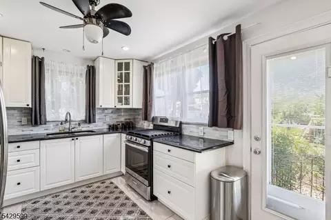 270 Longview Rd, Union, NJ 07083 photo 9