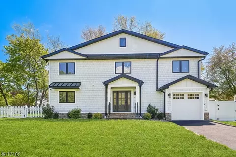 4 Holmes Ave, New Providence, NJ 07974