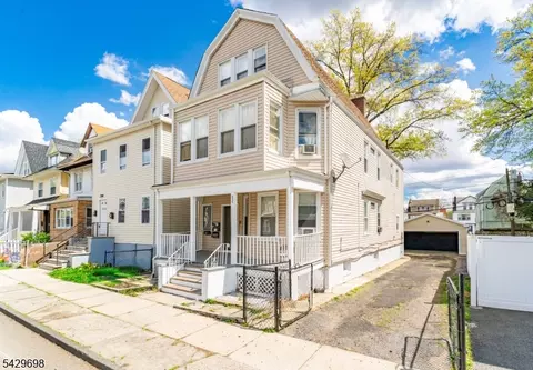 530 Norwood St, East Orange, NJ 07018