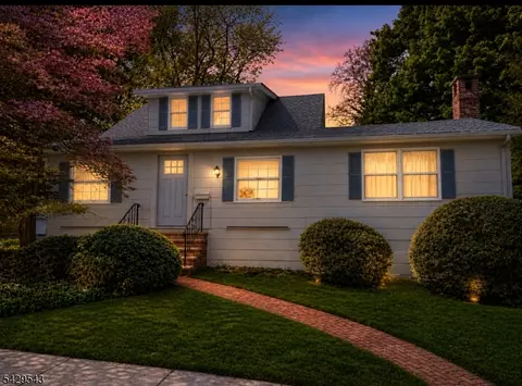 12 Elmwood Ter, West Caldwell, NJ 07006