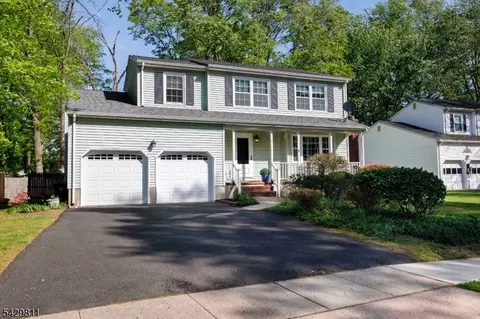 231 Sutphin Ln, Hillsborough, NJ 08844
