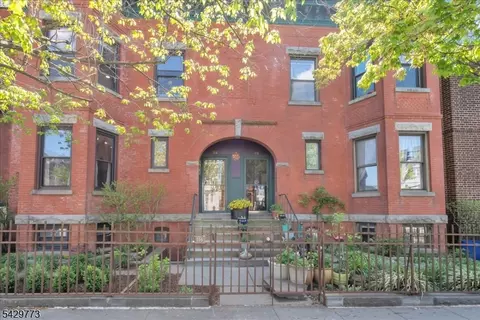 116 Park Ave, Newark, NJ 07104