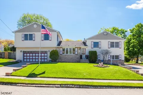 208 Perry St, Dover, NJ 07801 photo 3