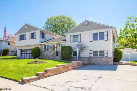 208 Perry St, Dover, NJ 07801 photo 2