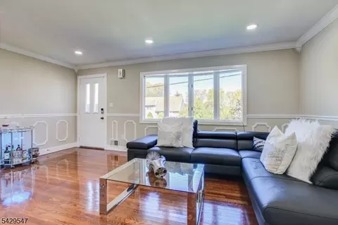 208 Perry St, Dover, NJ 07801 photo 8