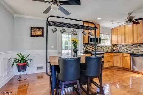 208 Perry St, Dover, NJ 07801 photo 13
